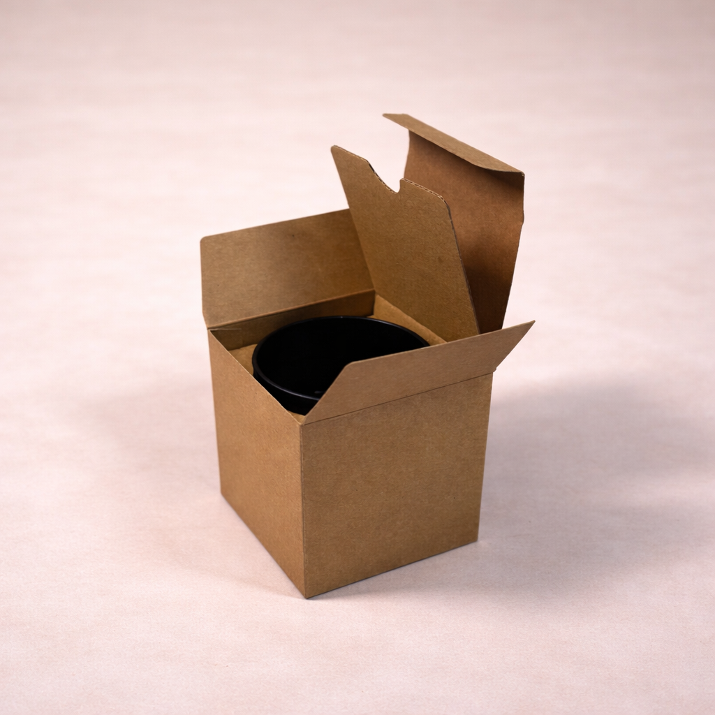 Candle box 9cl Kraft friction tuck to the reverse and a kraft corrugated fitment.